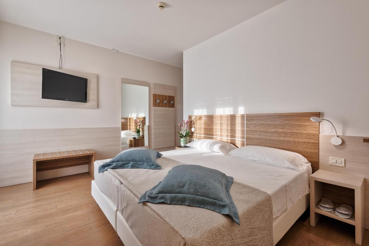 Hotel Croce Di Malta لينانو سابيادورو المظهر الخارجي الصورة